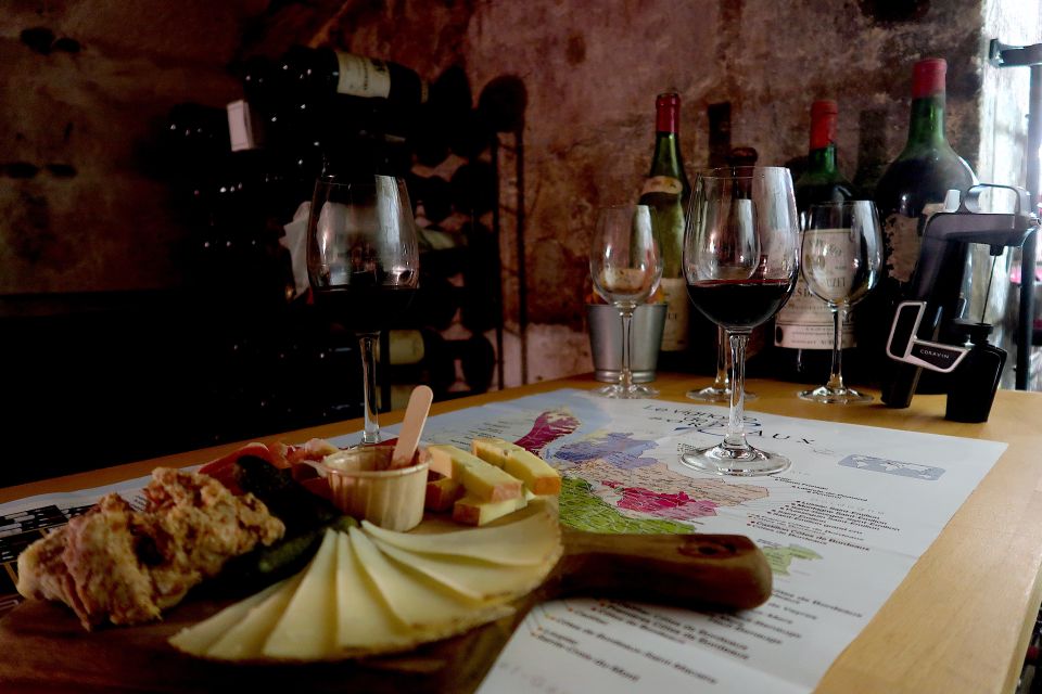 Bordeaux: Vintage Wine Tasting with Charcuterie Board - Charcuterie and Cheese Pairings to Enhance Wine Flavors