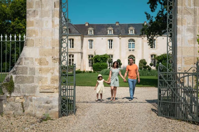 Bordeaux: Visite/dégustation hédoniste au Château de Reignac - Discover the Unique Charm of Château de Reignacs Hédonist Tour