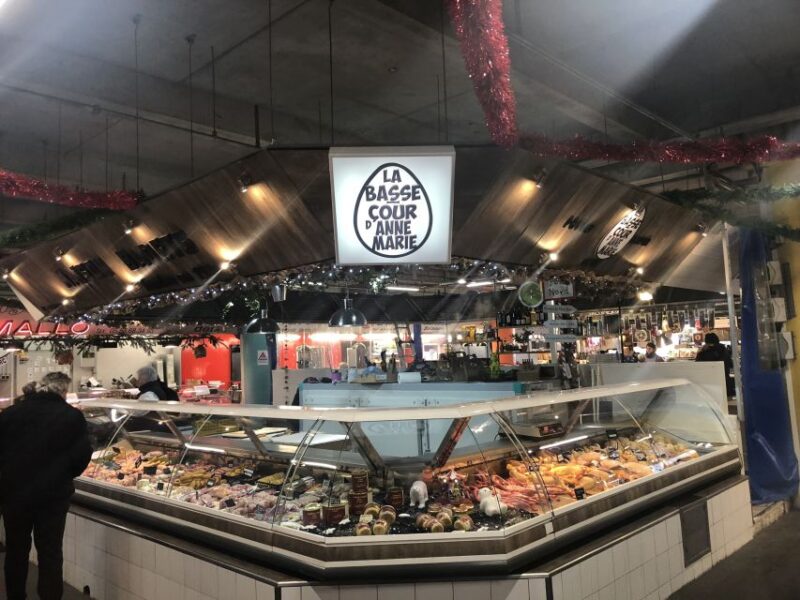 Bordeaux: Wine, Sweet and Savory Food Walking Tour - The Food and Drink Tastings: What to Expect