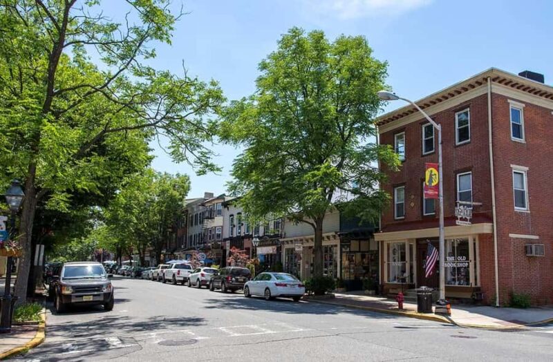 Bordentown, NJ: Historical Walking Tour - Explore Bordentown’s Historic Downtown in Just One Hour