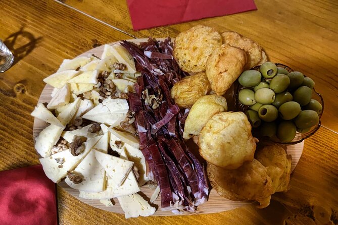 Bosnia Food and Wine Experience Tour - From Dubrovnik - Traditional Bosnian Lunch at Tuli Village