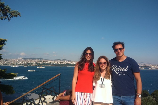 Bosphorus Cruise with Dolmabahce Palace and Istiklal Street Tour - Key Points