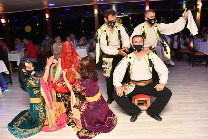 Bosphorus Dinner Cruise & Turkish Night with Live Shows - Experience the Magic of Istanbul from the Bosphorus on a Dinner Cruise with Live Shows