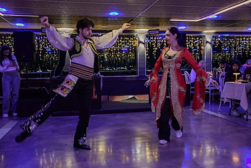 Bosphorus Dinner Cruise w/ Unlimited Drinks & Entertainment - Experience the Charm of Istanbul’s Bosphorus Night on a Dinner Cruise