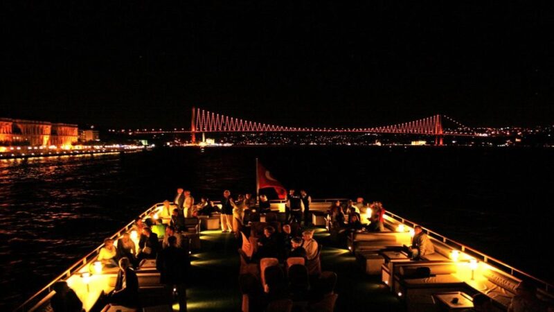 Bosphorus Dinner Cruise with Live Performances Experience - Cultural Touches: Henna and Traditional Dances