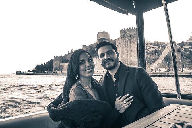 Bosphorus Dinner / Lunch Cruise - Private and Customizable - Iconic Istanbul Landmarks from the Sea: Dolmabahce Palace and Maiden’s Tower