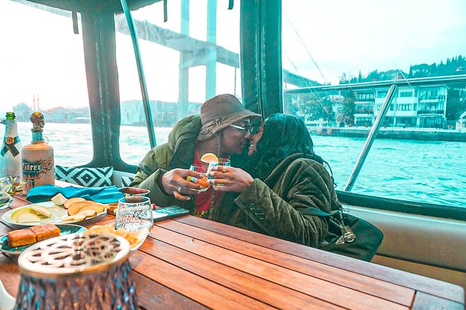 Bosphorus Dinner / Lunch Cruise - Private and Customizable - The Romantic Maiden’s Tower from the Water