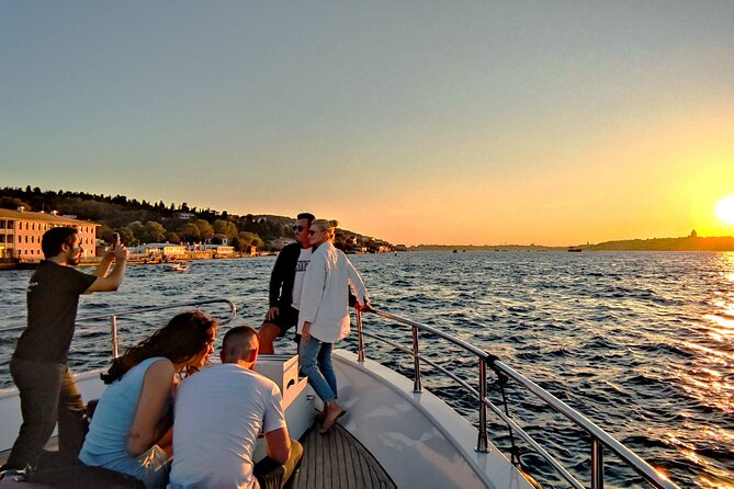 Bosphorus Sunset: An Enchanting Yacht Cruise in Istanbul - Intimate Experience with Snacks and Beverages