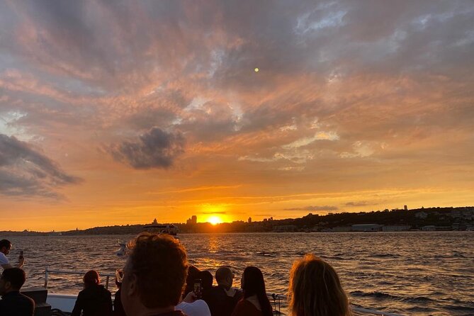 Bosphorus Sunset Cruise with Wine, Feel Special On A Luxury Yacht - Food, Drinks, and Onboard Service