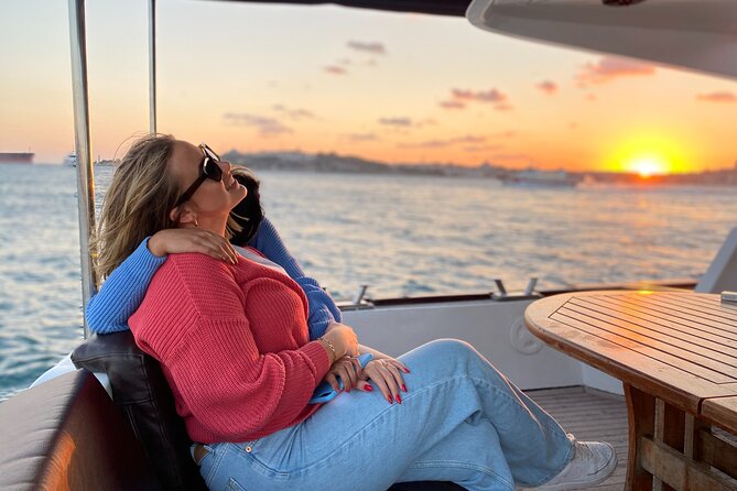 Bosphorus Sunset or Daytime Yacht Cruise with Snacks & Live Guide - Food, Drinks, and Onboard Comfort