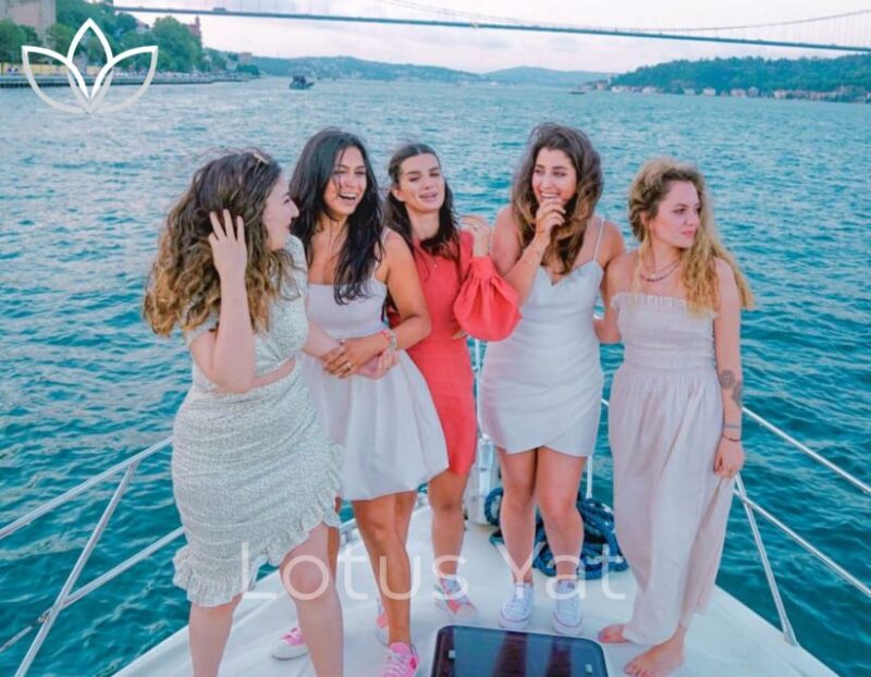 Bosphorus: Sunset Yacht Cruise with Private Yacht - Customization and Added Services