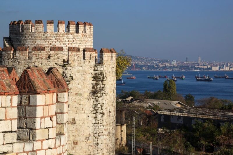 Bosphorus Tour in the Heart of Istanbul - Exploring the Asian Side and the Golden Horn