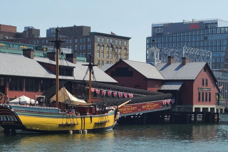 Boston: Boston Tea Party Ships and Museum Interactive Tour - The Replica Ships and Harbor Experience