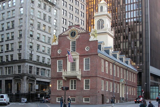 Boston City Private Tour - Historical and Waterfront Highlights: Freedom Trail, USS Constitution, and Boston Harbor
