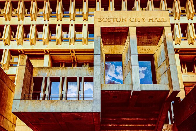 Boston Freedom Trail History and Food Tour - Walking Past the Paul Revere House and His Midnight Ride