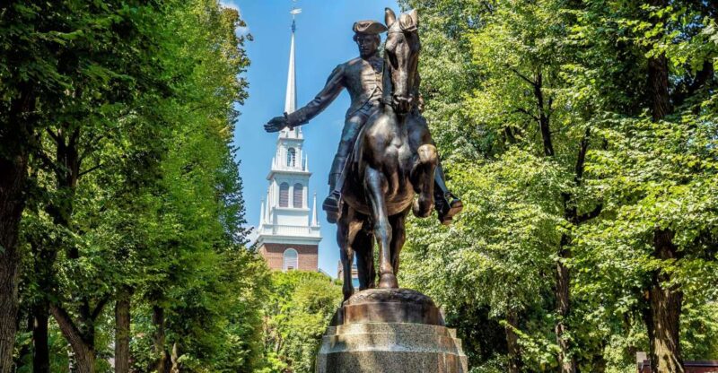 Boston: Freedom Trail History Small Group Walking Tour - Guide Personalities and Storytelling Style