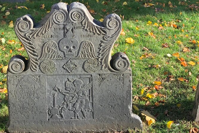 Boston: Freedom Trail History Tour and Brewery Taste - Visiting the Old South Meeting House and the Massachusetts State House