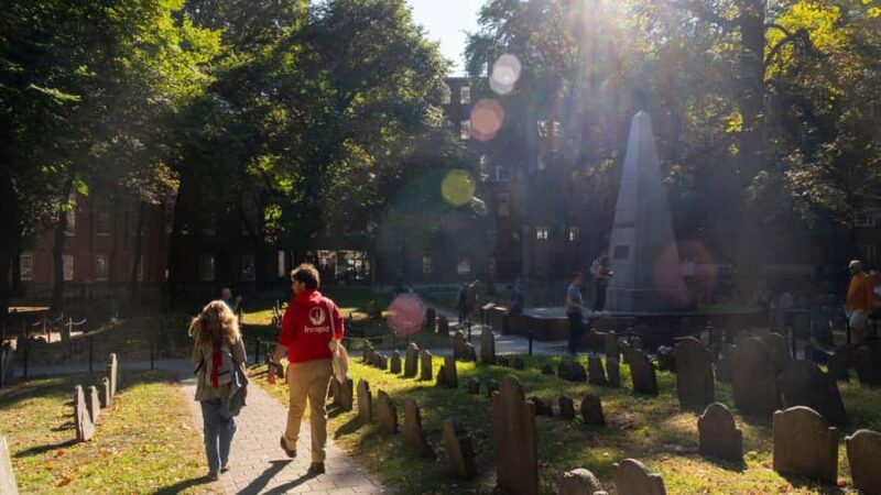 Boston: Freedom Trail to Beacon Hill Walking Tour - Ending at Boston Public Garden