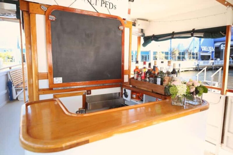 Boston: Harbor Cruise on 1920s-Inspired Yacht - Key Points