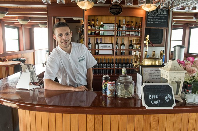 Boston Harbor Night Cruise - Food and Beverage Options During the Cruise