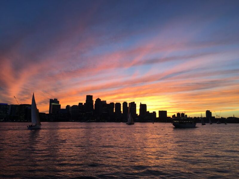 Boston: Harbor Sunset Yacht Cruise - Drinks and Refreshments Onboard
