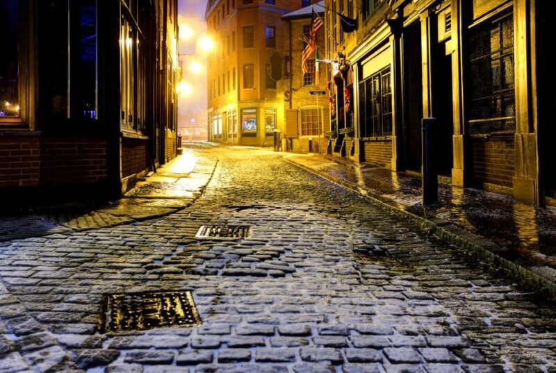 Boston: Haunted Pub Crawl of Historic Pubs and Taverns - Key Points