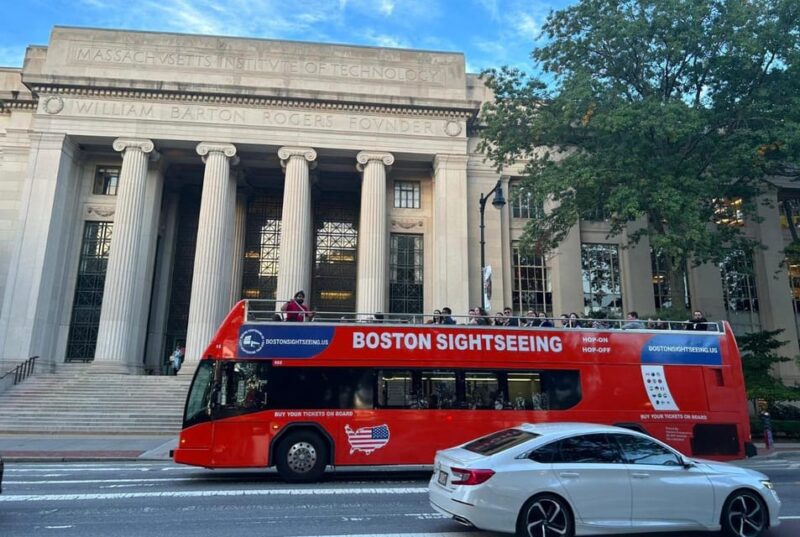 Boston: Hop-On Hop-Off All Day Boston Sightseeing Tour - Back Bay and Newbury Street at Trinity Church