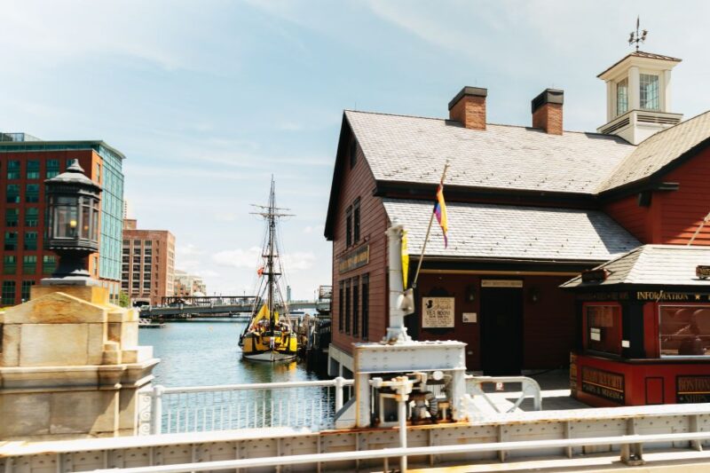 Boston: Hop-on Hop-off Old Town Trolley Tour - Comfort and Accessibility