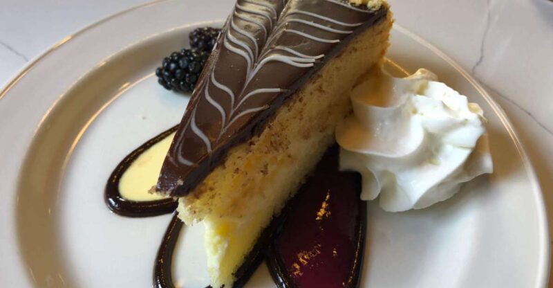 Boston: Iconic Food Tasting & History Tour - Downtown - Enjoying Classic Clam Chowder in a Historic Eatery