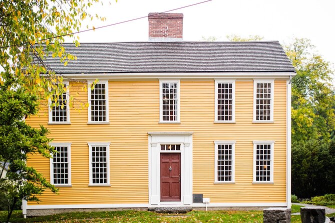 Boston Lexington and Concord Revolutionary War full day tour - Exploring the Key Revolutionary War Sites