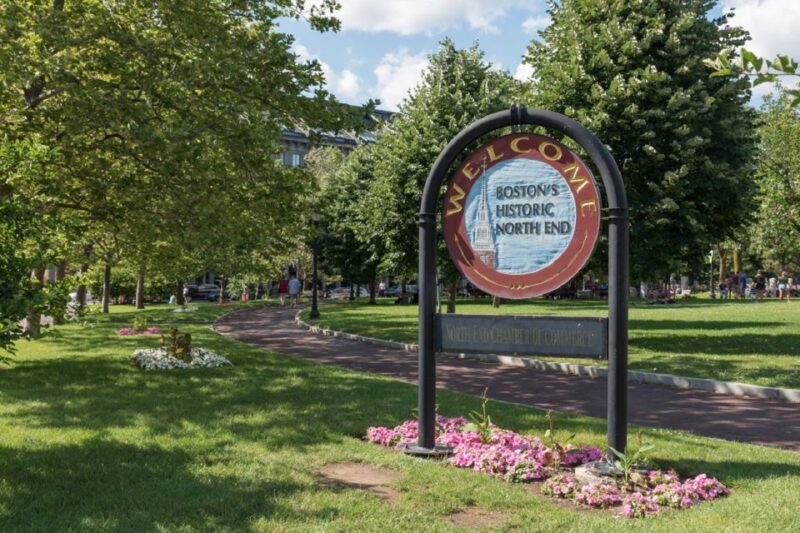 Boston: North End & Litte Italy Food Tour with 6 Tastings - Pacing, Atmosphere, and Tour Length