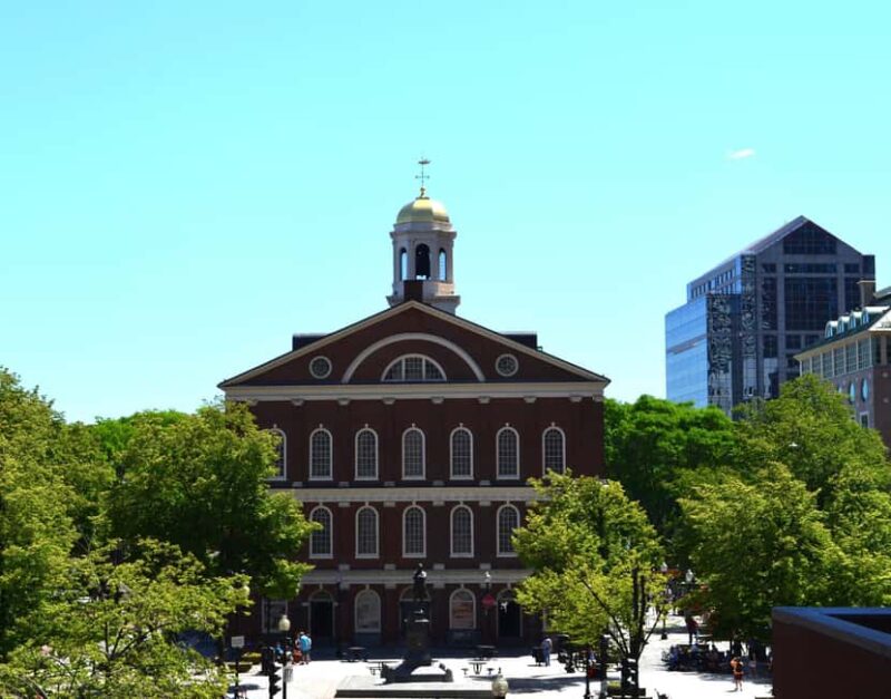 Boston: North End Walking Tour with Private Harbor Cruise - Key Points