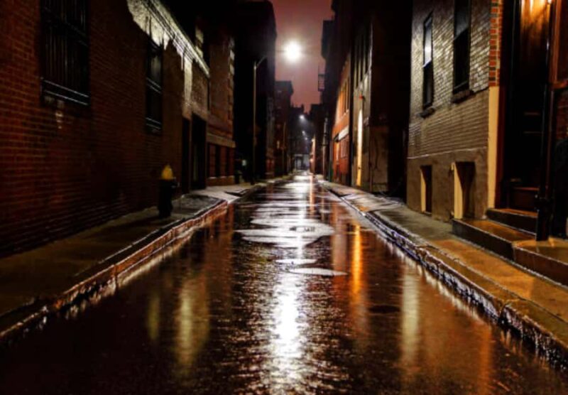 Boston: Private Haunted Ghost Tour After Dark - Start of the Night: An Exclusive Private Tour