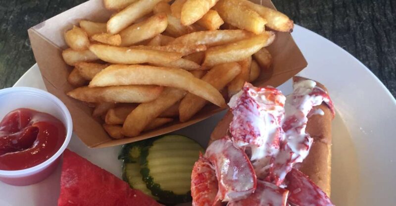 Boston: Seafood Tasting & Historical Walking Tour - Explore Bostons Historic Neighborhoods and Iconic Seafood