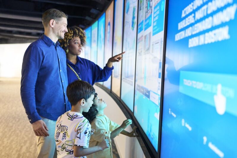 Boston: View Boston Observation Deck Entry Ticket - Interactive Neighborhood Exploration and Custom Itineraries