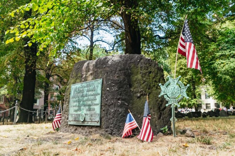 Boston's Freedom Trail: A Revolutionary Walking Tour - The Navy and Bunker Hill Monuments