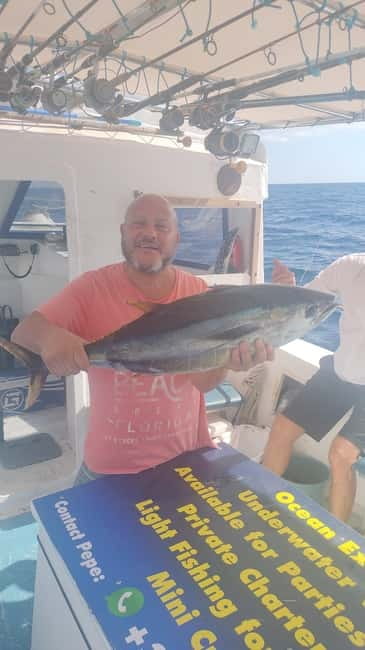 Bottom fishing & light trolling Puerto Calero, Lanzarote - The Experience of the Guides: Pepe and Jordan