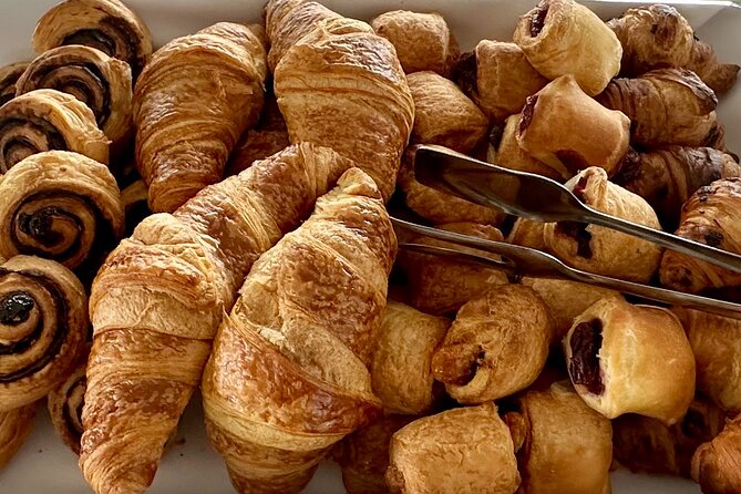 Bottomless Brunch and Cruise with Prosecco in Budapest - Practical Details: Meeting Point and Accessibility