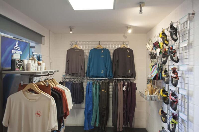 Boulder UK: Climbing Facility Day Pass - Practical Information for Visitors and Requirements