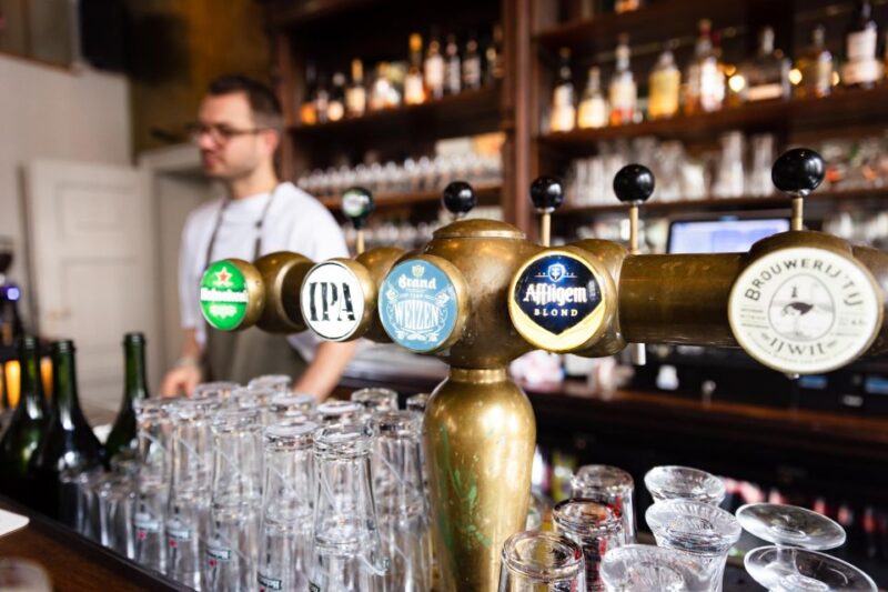 Boutique Dutch Food & History Tour in the Jordaan area - Exploring the Haarlemmerbuurt Neighborhood