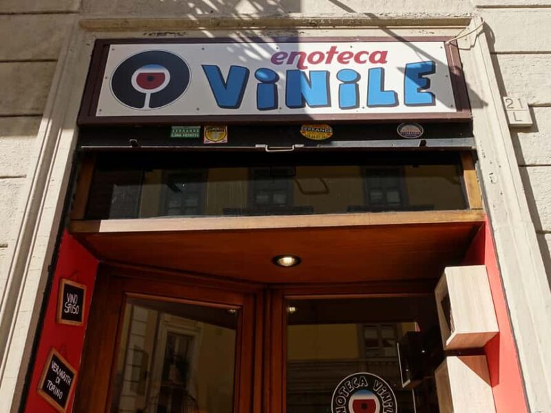 Boutique Wine Tasting in Turin City Center - Food Pairings: Local Cured Meats, Cheeses, and Breads