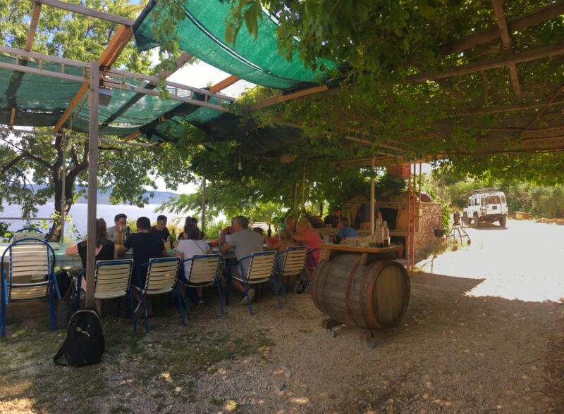 Bra: Island Exploration Tour by Four-Wheel Drive Jeep - Visiting the Oldest Village of Krip and Historical Castle Sites