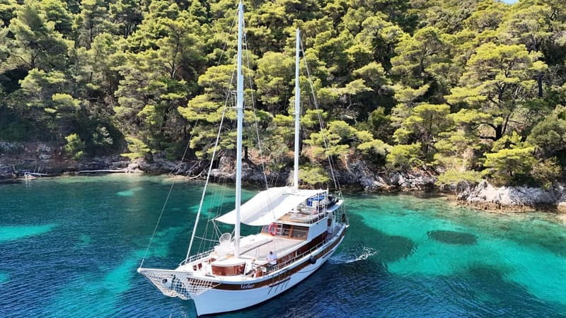 Brac/olta/Blue Lagoon - One-day excursion by boat - Discover the Charm of Croatia’s Dalmatian Coast in a Private Boat Tour