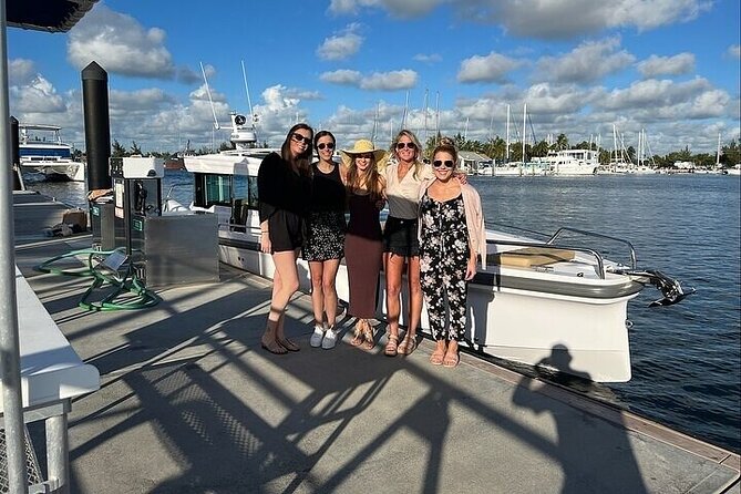 Bradenton Luxury Private Charter Rental: Boat Rental with Captain - Key Points