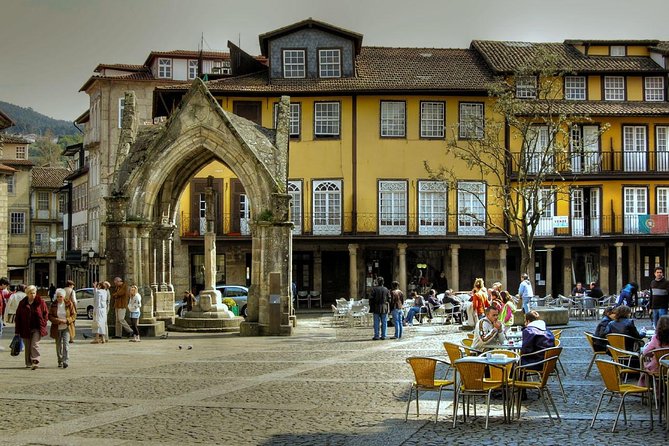 Braga and Guimaraes Private Tour from Oporto - Explore Portugal’s Heritage with a Private Day Trip from Porto