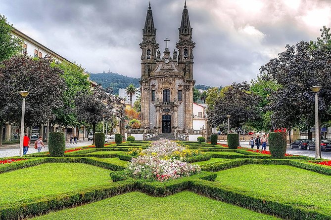 Braga and Guimaraes Private Tour from Oporto - Key Points