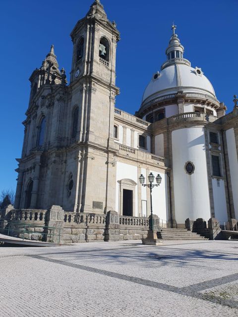 Braga and Guimaraes private tour from Porto - Logistics and Comfort on the Private Tour
