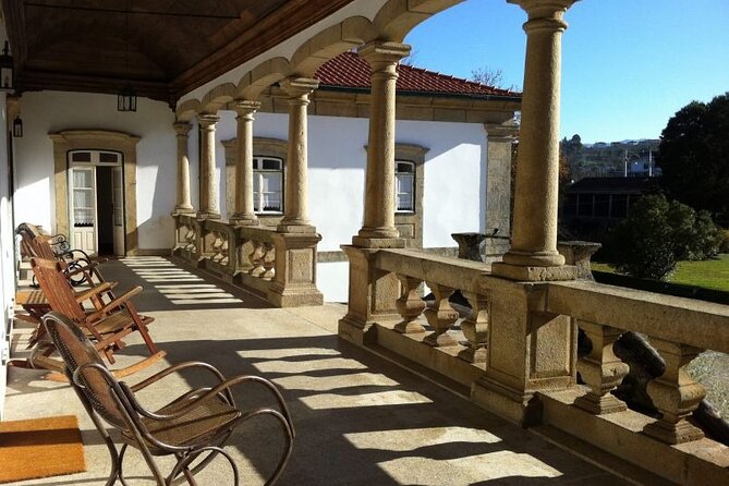 Braga/Guimarães: 1 Day with Lunch + farm and wine tasting - Guimarães: The Birthplace of Portugal and Medieval Charm