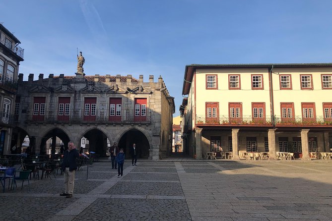 Braga & Guimarães Small Group Tour: Lunch & All Tickets Included - Practical Logistics and Group Experience