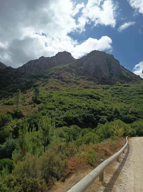 Braga or Gerês: a private, tailor-made nature experience with a French-speaking host - Exploring Gerês National Park: Hiking, Swimming, or Scenic Routes